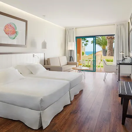 Отель H10 Playa Esmeralda - Adults Only Коста Калма