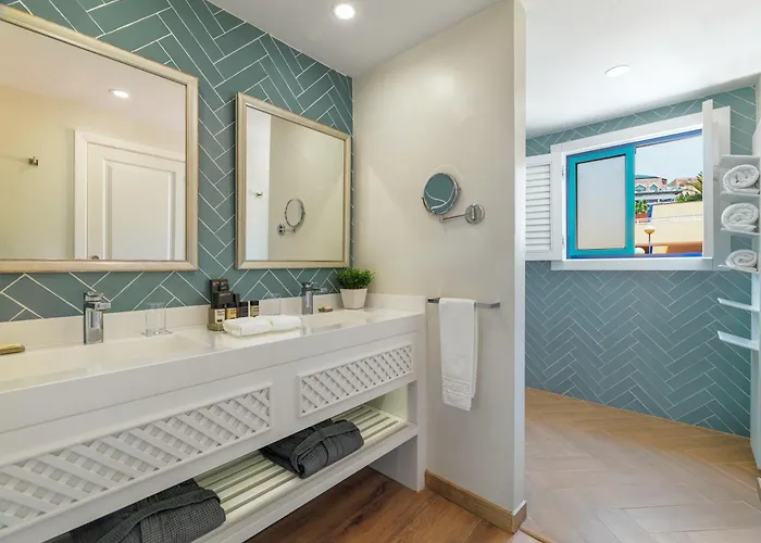 Szálloda H10 Playa Esmeralda - Adults Only 4*